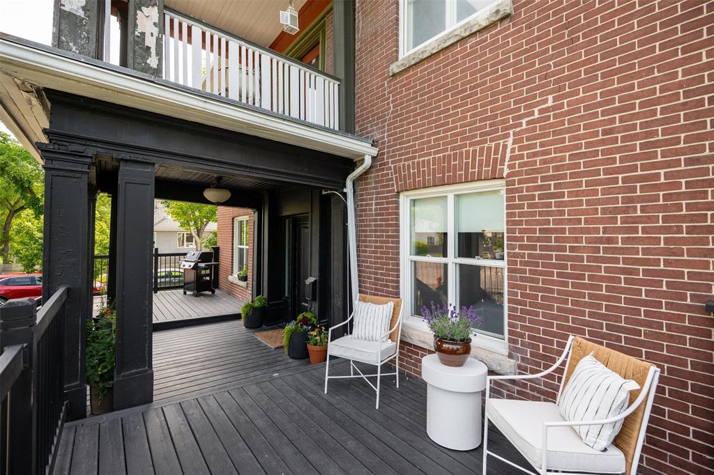 Photo 5 of 874 Dorchester Avenue, Winnipeg MB