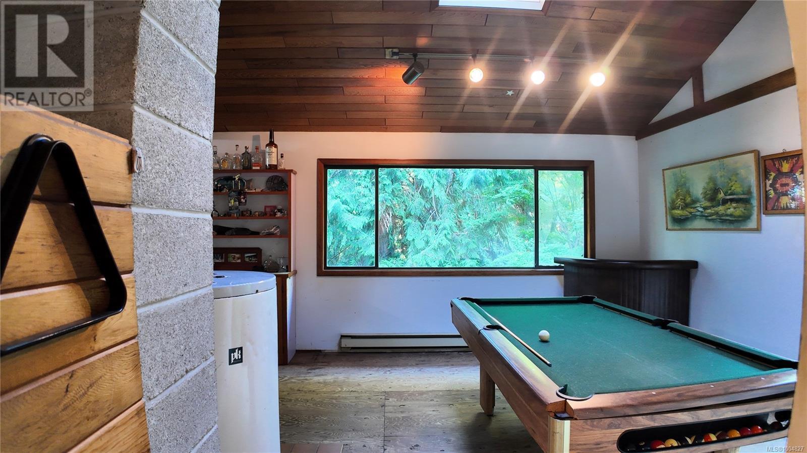 4480 Strachan Rd, Hornby Island