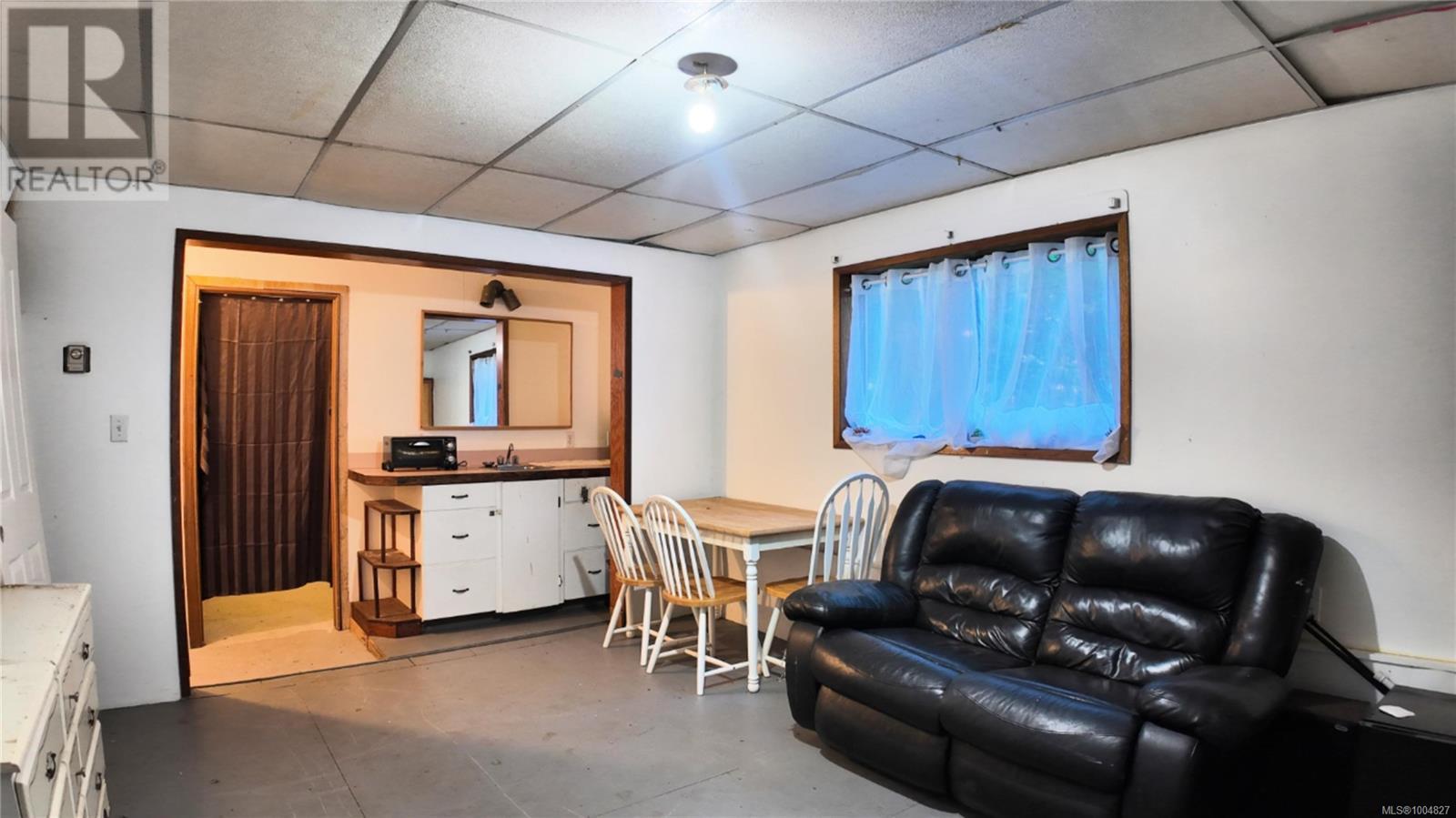 4480 Strachan Rd, Hornby Island