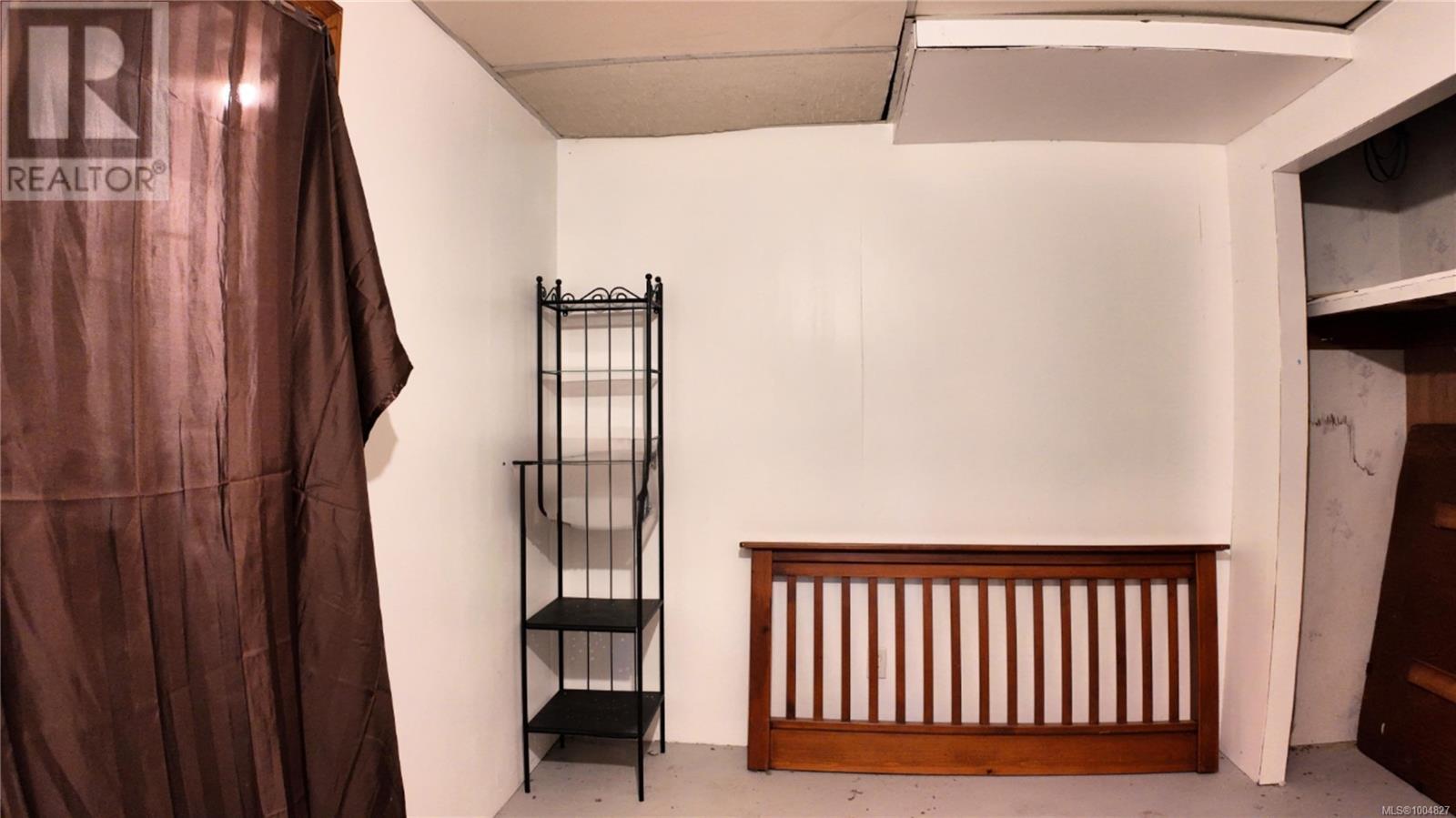 4480 Strachan Rd, Hornby Island