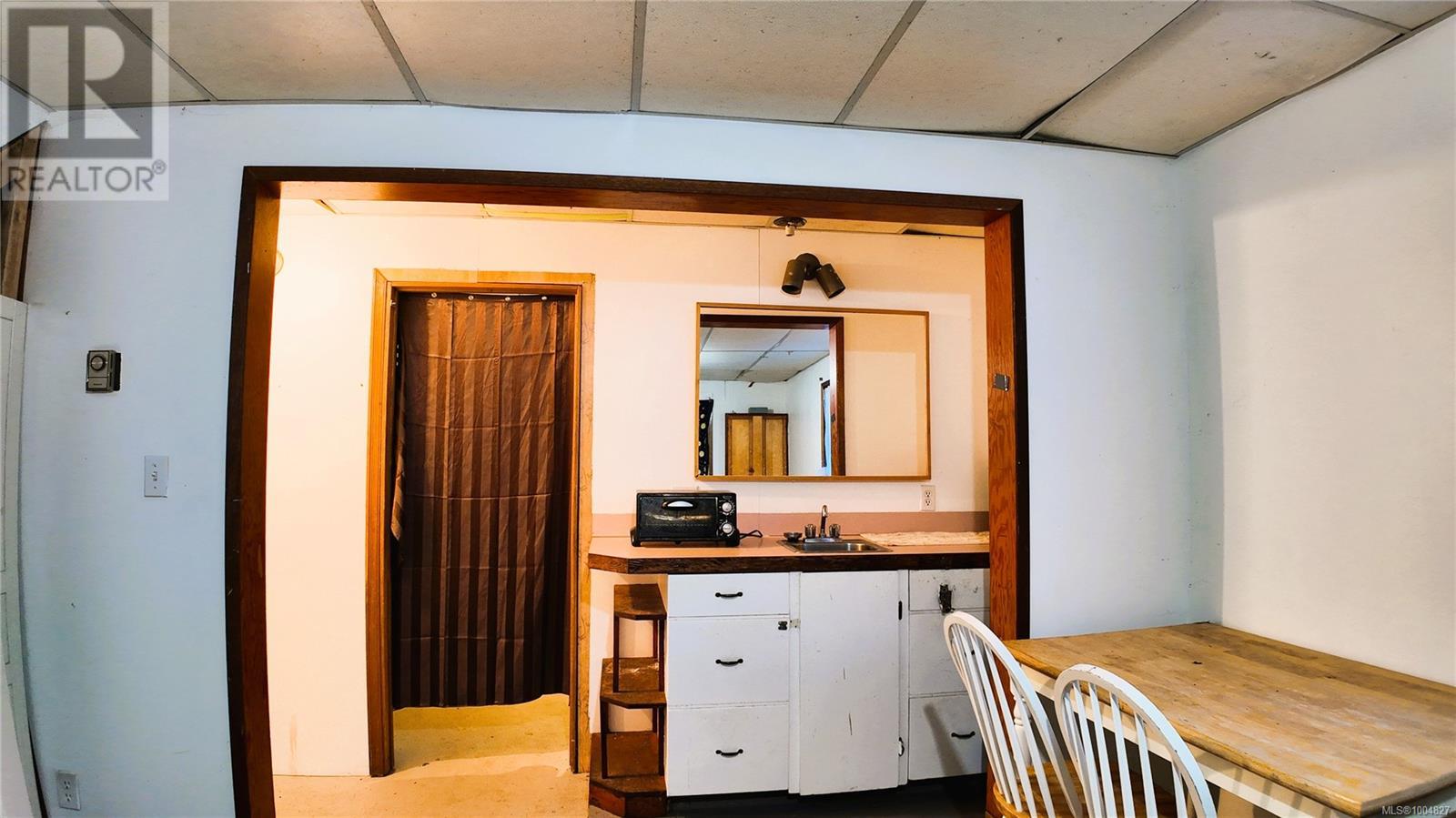 4480 Strachan Rd, Hornby Island