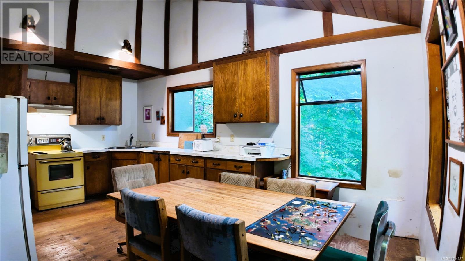 4480 Strachan Rd, Hornby Island