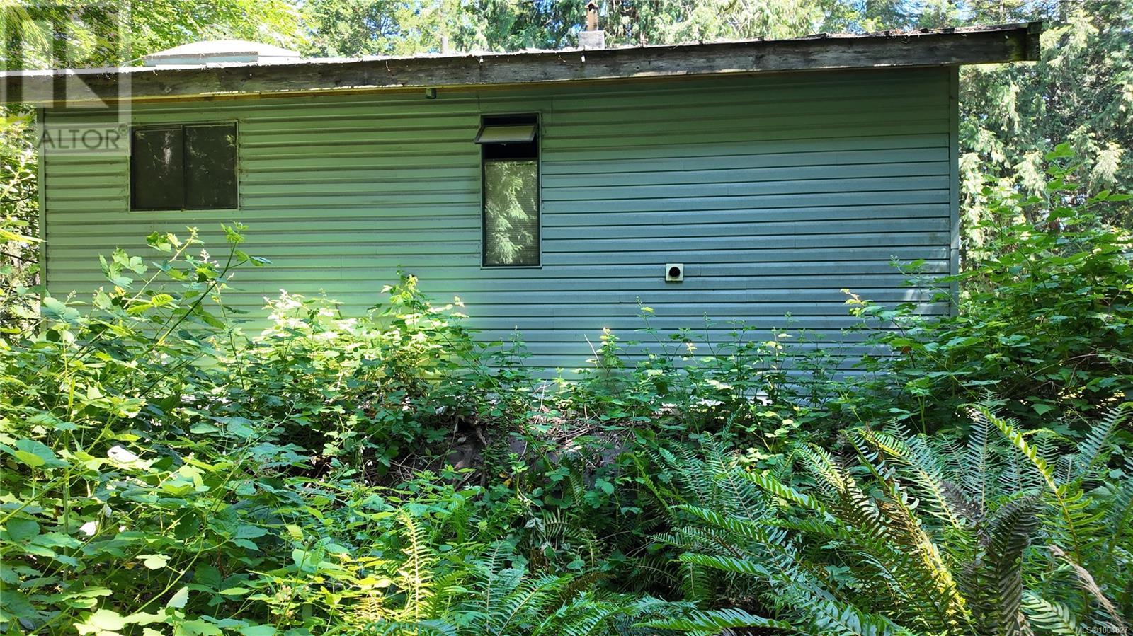 4480 Strachan Rd, Hornby Island