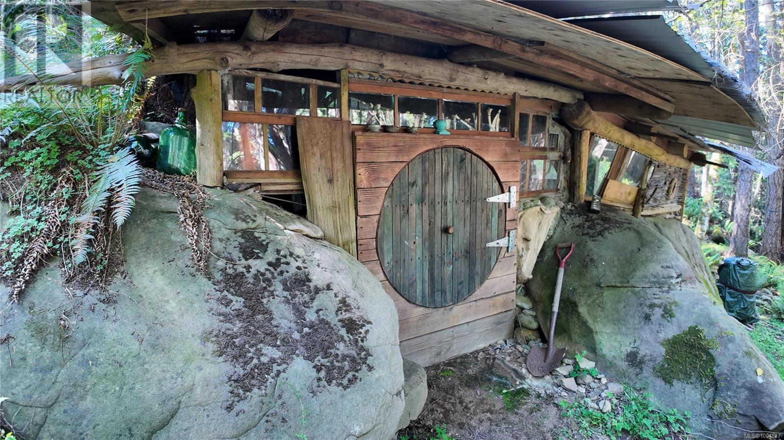 4480 Strachan Rd, Hornby Island