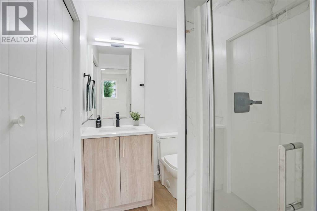 Single Family House Bi-level for Sale in   Avenue NW Bowness Calgary 