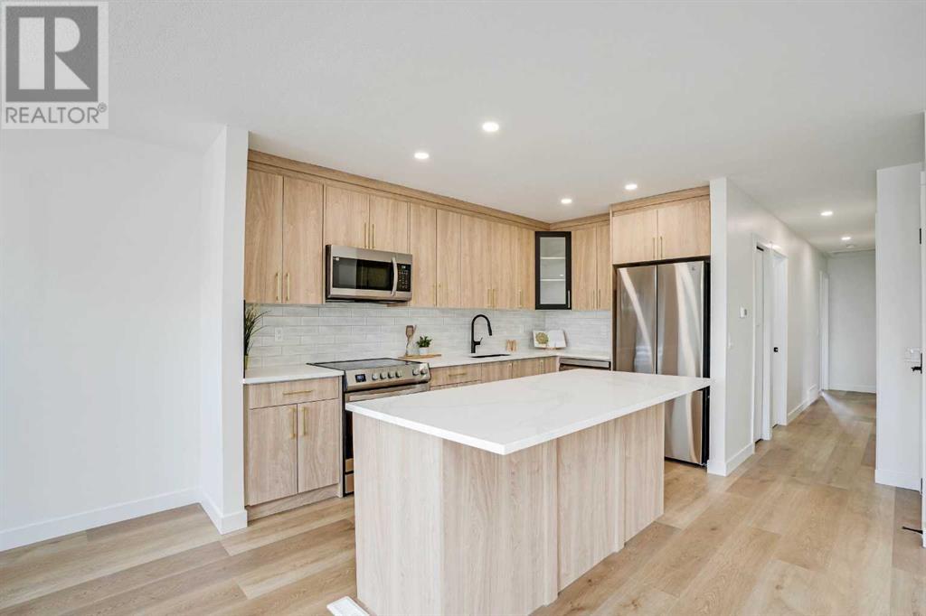 Single Family House Bi-level for Sale in   Avenue NW Bowness Calgary 