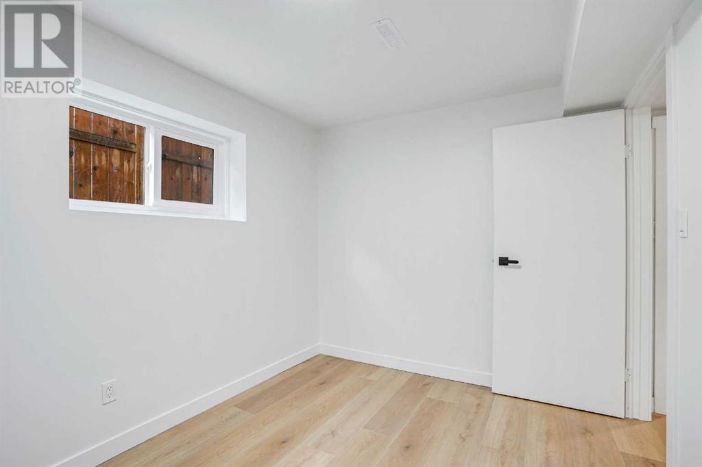 Single Family House Bi-level for Sale in   Avenue NW Bowness Calgary 