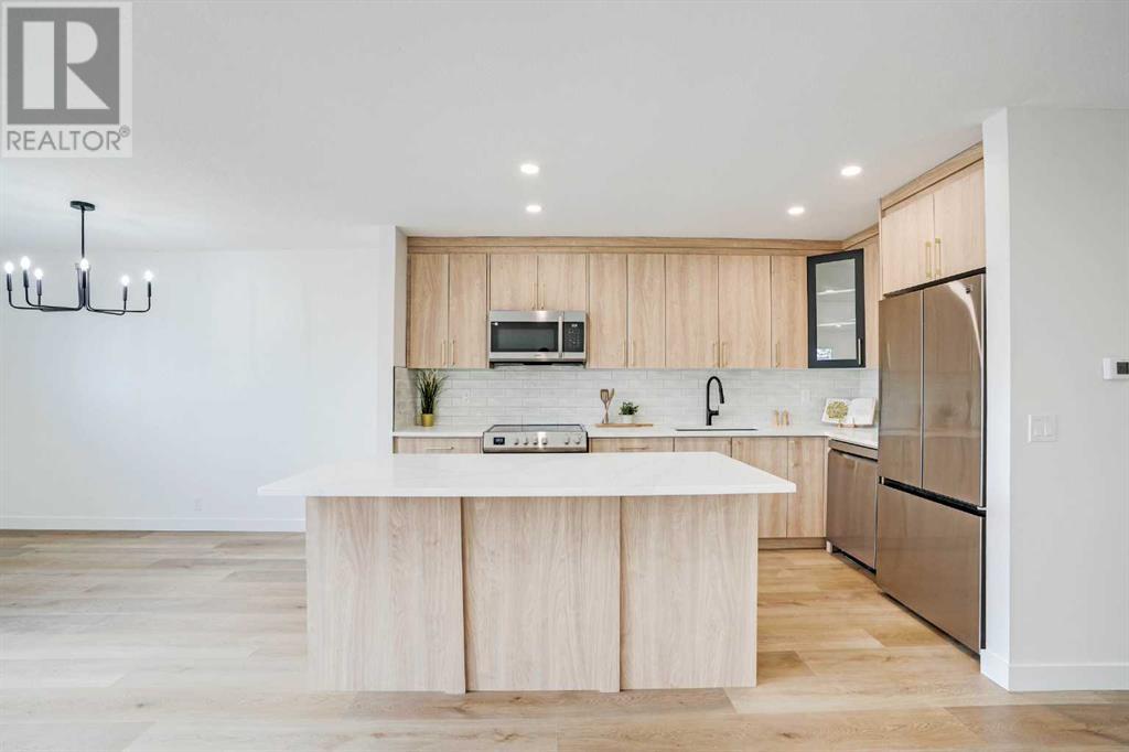 Single Family House Bi-level for Sale in   Avenue NW Bowness Calgary 