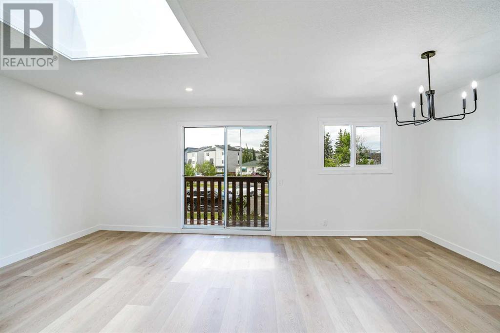 Single Family House Bi-level for Sale in   Avenue NW Bowness Calgary 