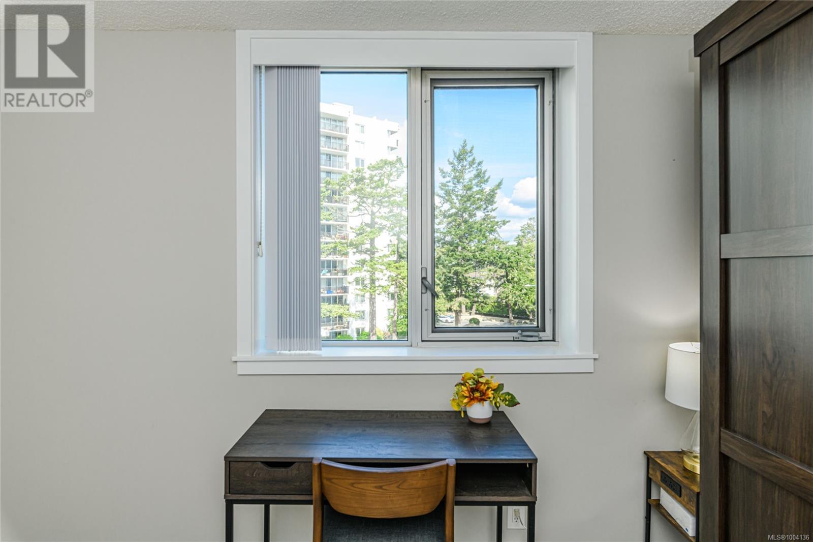 #505 325 MAITLAND ST - Image 9