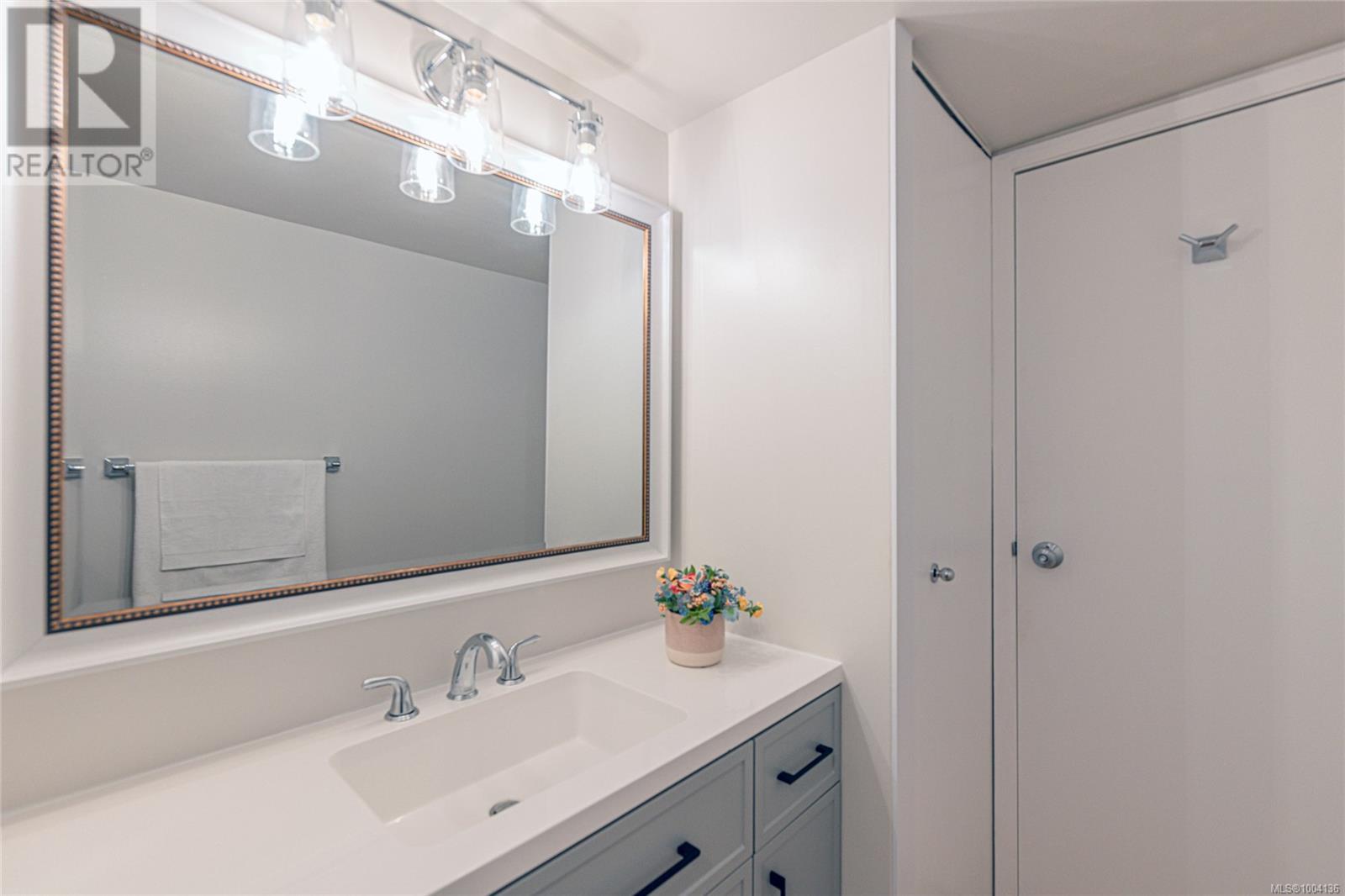 #505 325 MAITLAND ST - Image 30
