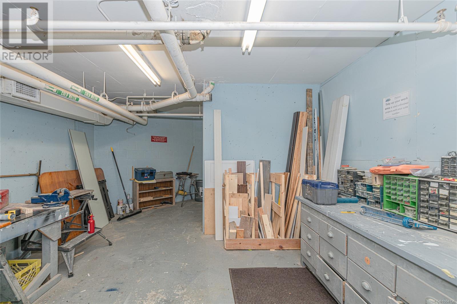 #505 325 MAITLAND ST - Image 32