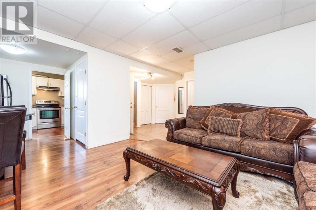 Single Family House Bi-level for Sale in  Martha