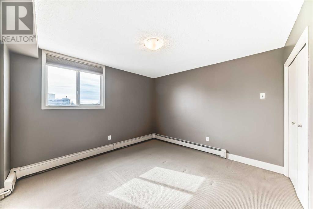Single Family House for Sale in    Avenue SW Cliff Bungalow Calgary 
