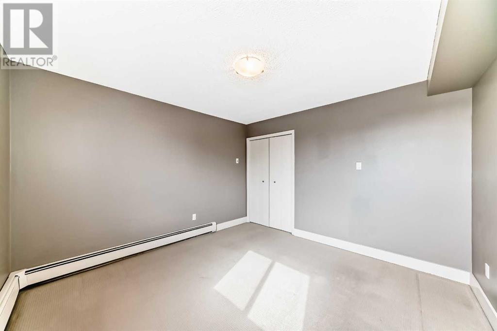 Single Family House for Sale in    Avenue SW Cliff Bungalow Calgary 