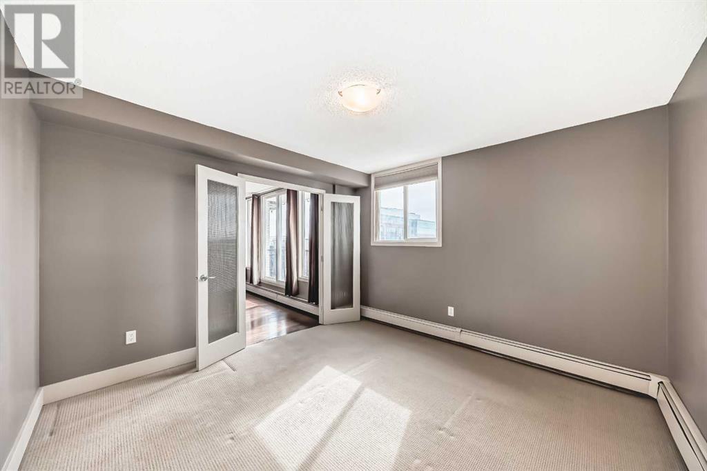 Single Family House for Sale in    Avenue SW Cliff Bungalow Calgary 