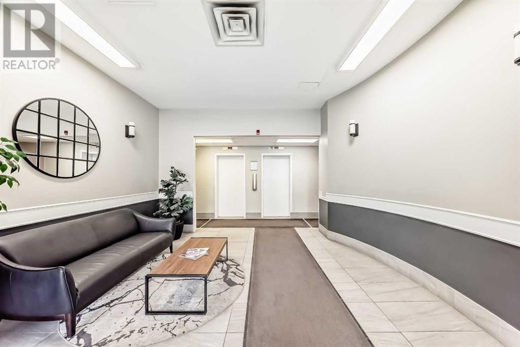 Single Family House for Sale in    Avenue SW Cliff Bungalow Calgary 