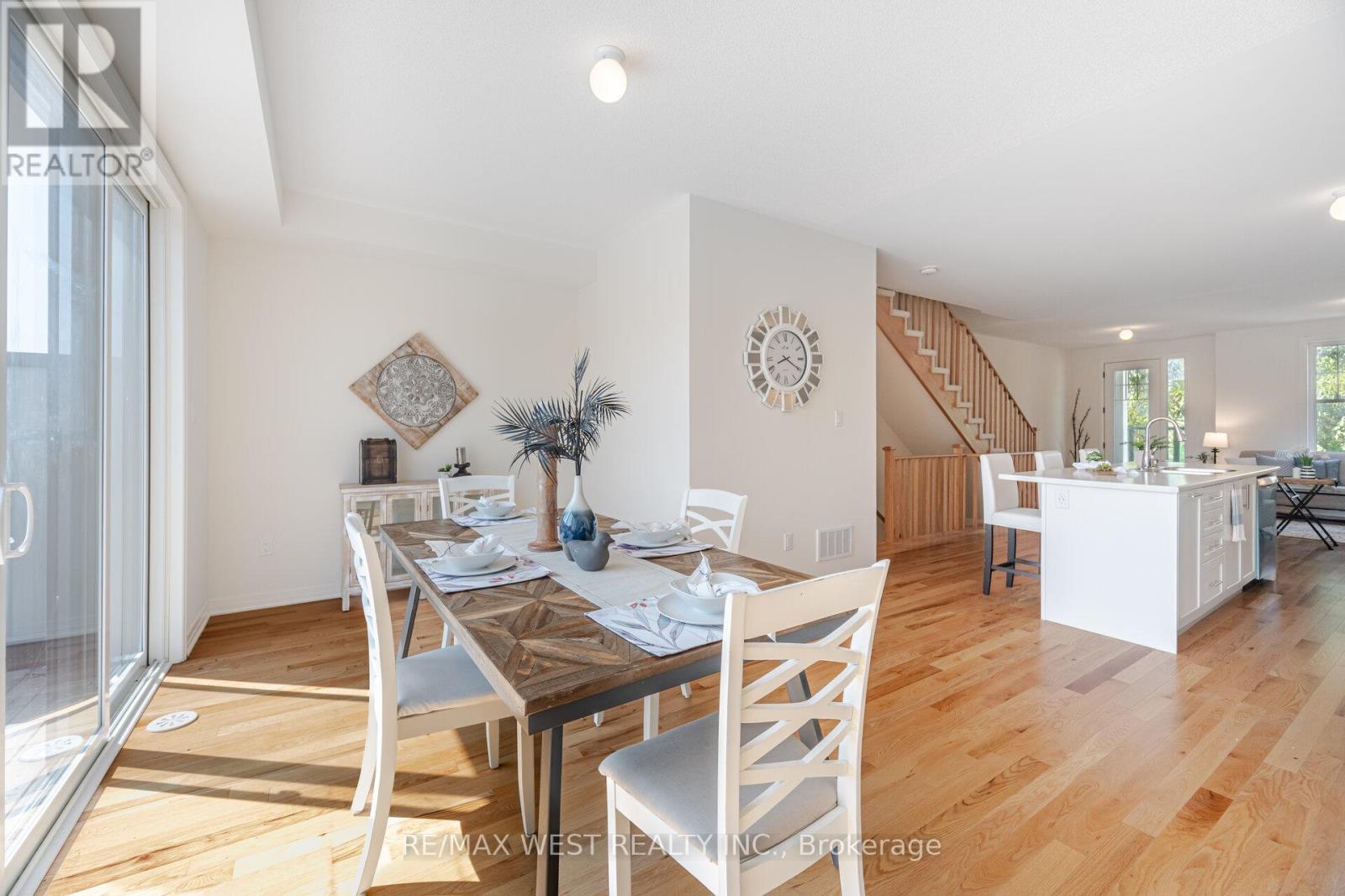Photo 34 of 1563 Green Road, Clarington ON