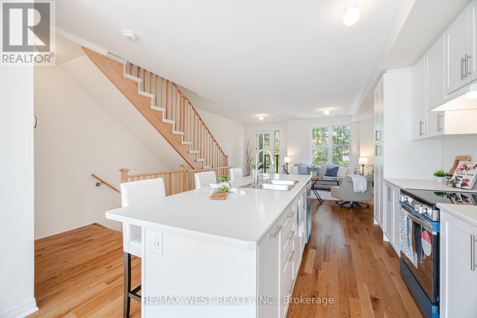 Photo 15 of 1563 Green Road, Clarington ON