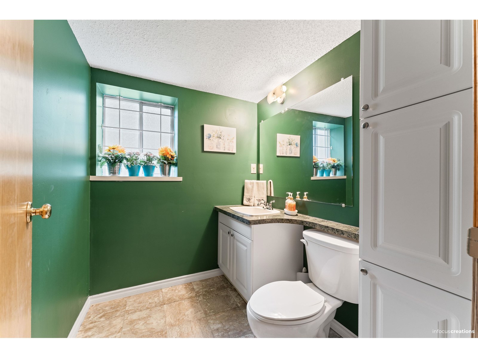 8062 138 STREET, Surrey