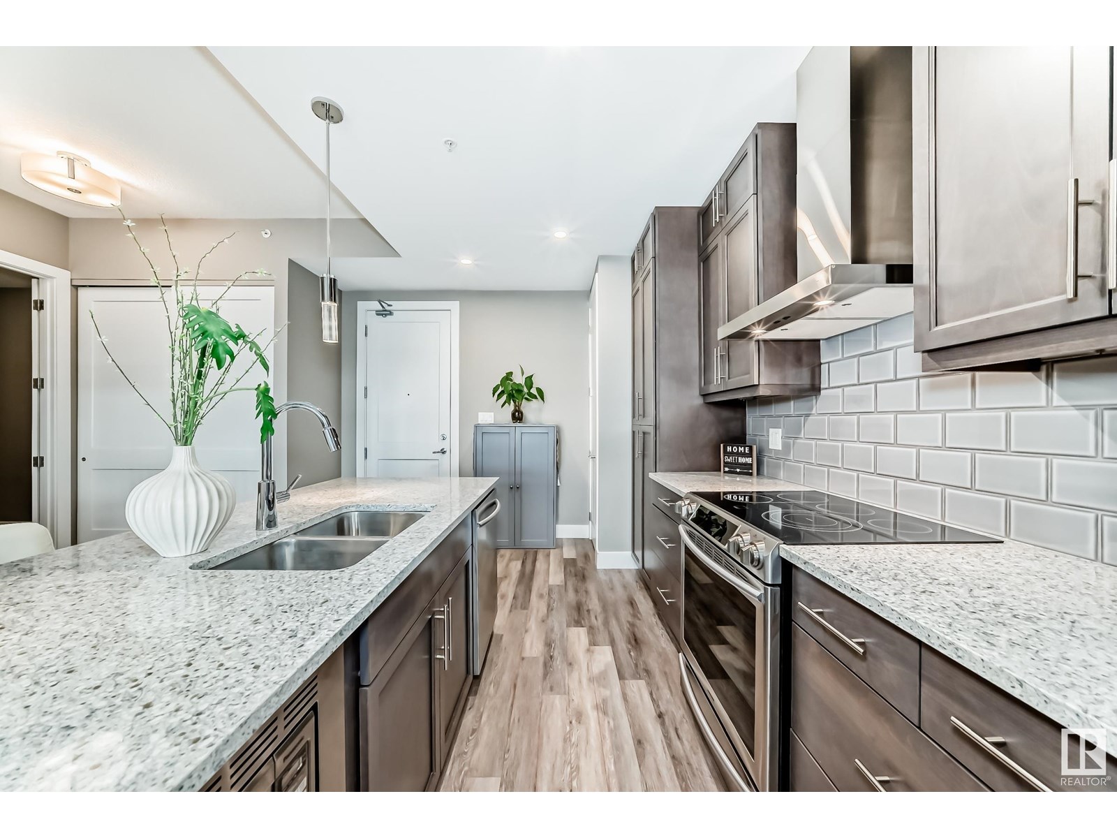 Photo 10 of 421 524 Griesbach Pr Nw, Edmonton AB
