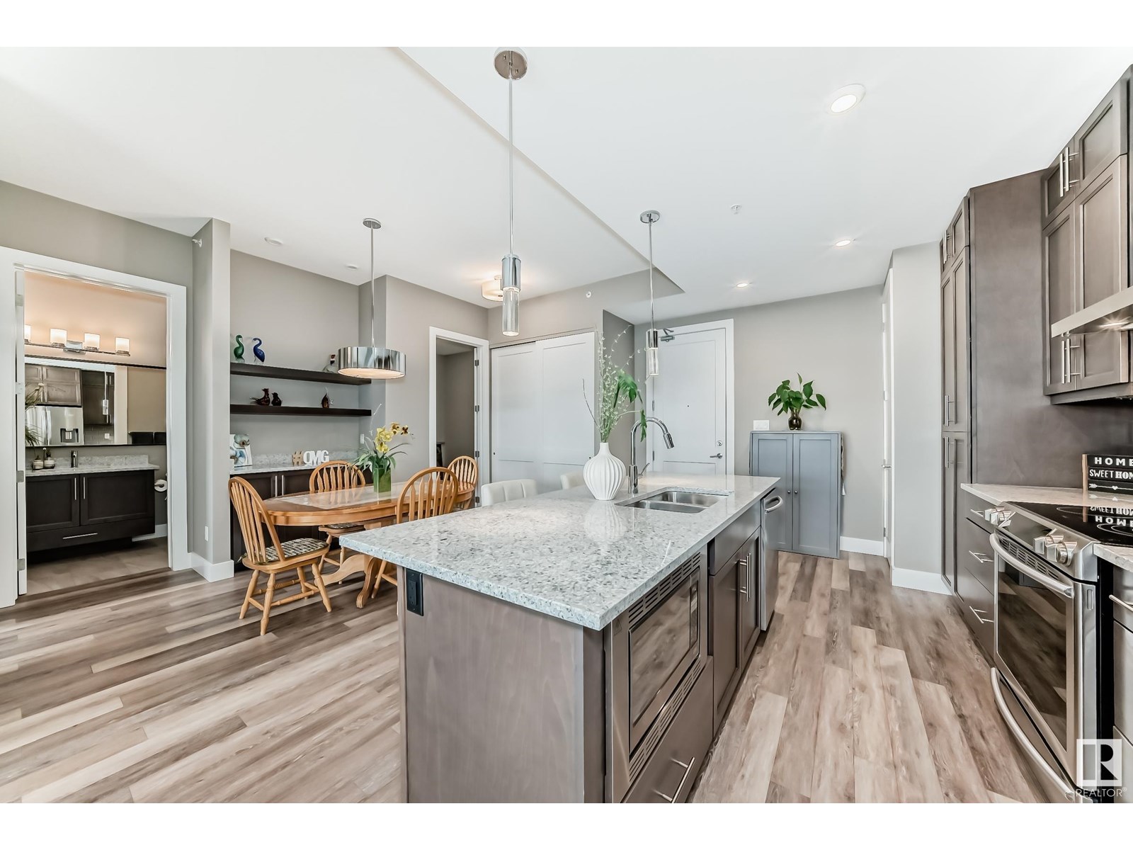 Photo 14 of 421 524 Griesbach Pr Nw, Edmonton AB