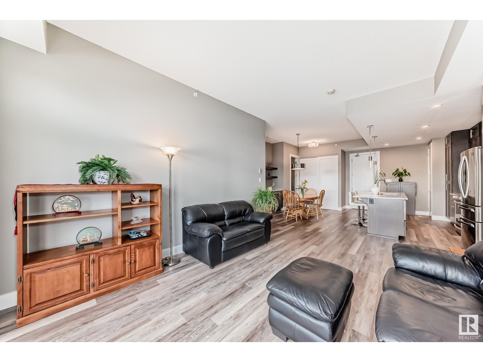 Photo 8 of 421 524 Griesbach Pr Nw, Edmonton AB