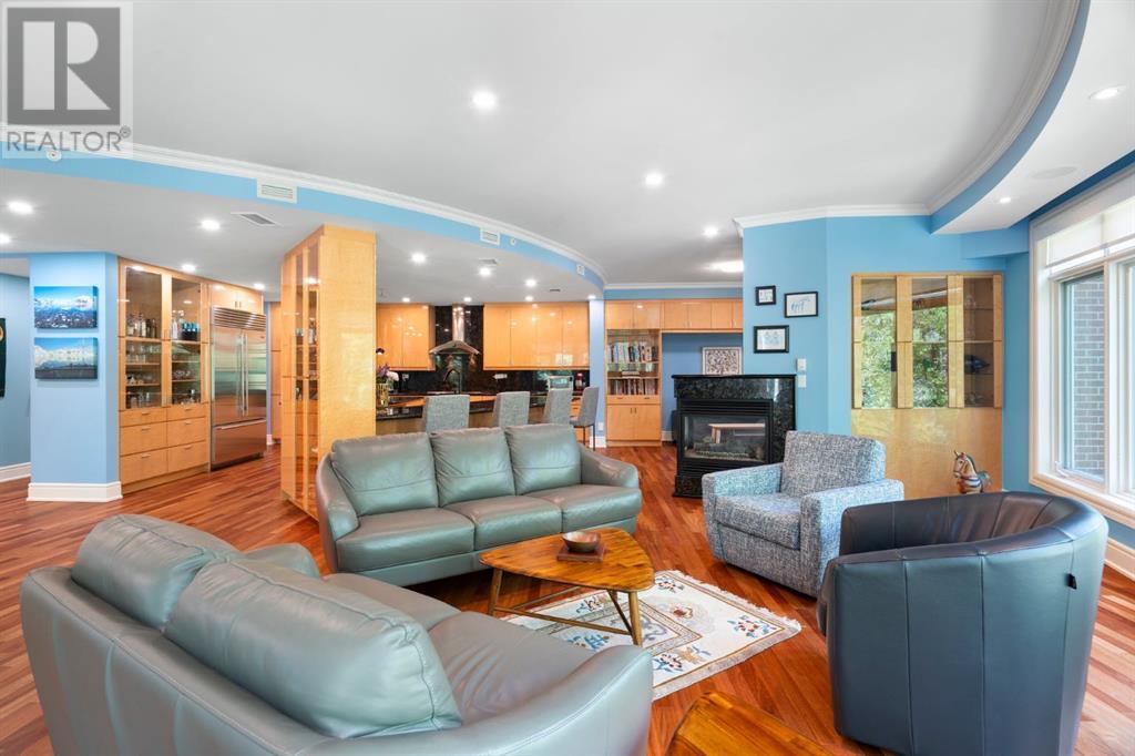 Single Family House for Sale in   Princeton Way SW Eau Claire Calgary 