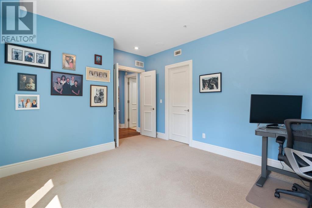 Single Family House for Sale in   Princeton Way SW Eau Claire Calgary 