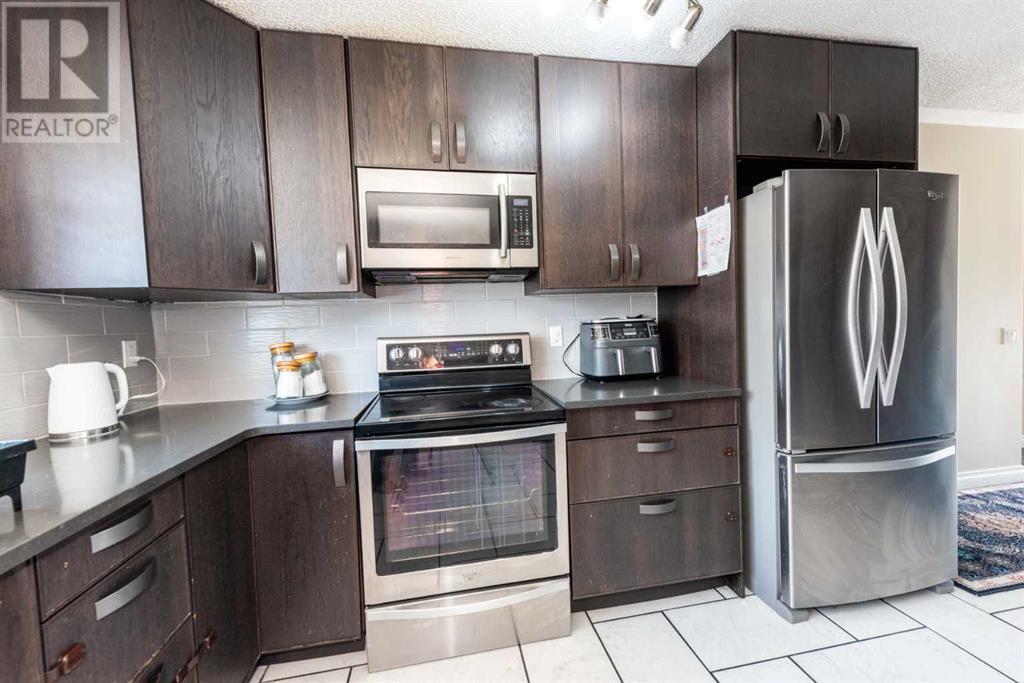 Single Family House Bungalow for Sale in  Templevale Road NE Temple Calgary 
