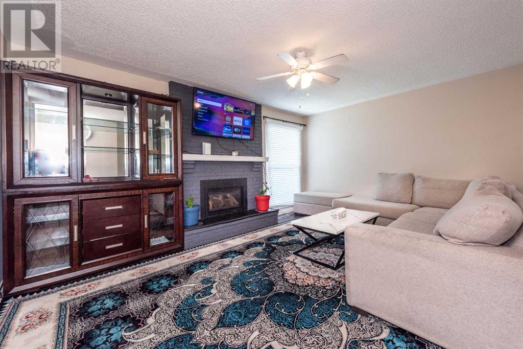 Single Family House Bungalow for Sale in  Templevale Road NE Temple Calgary 