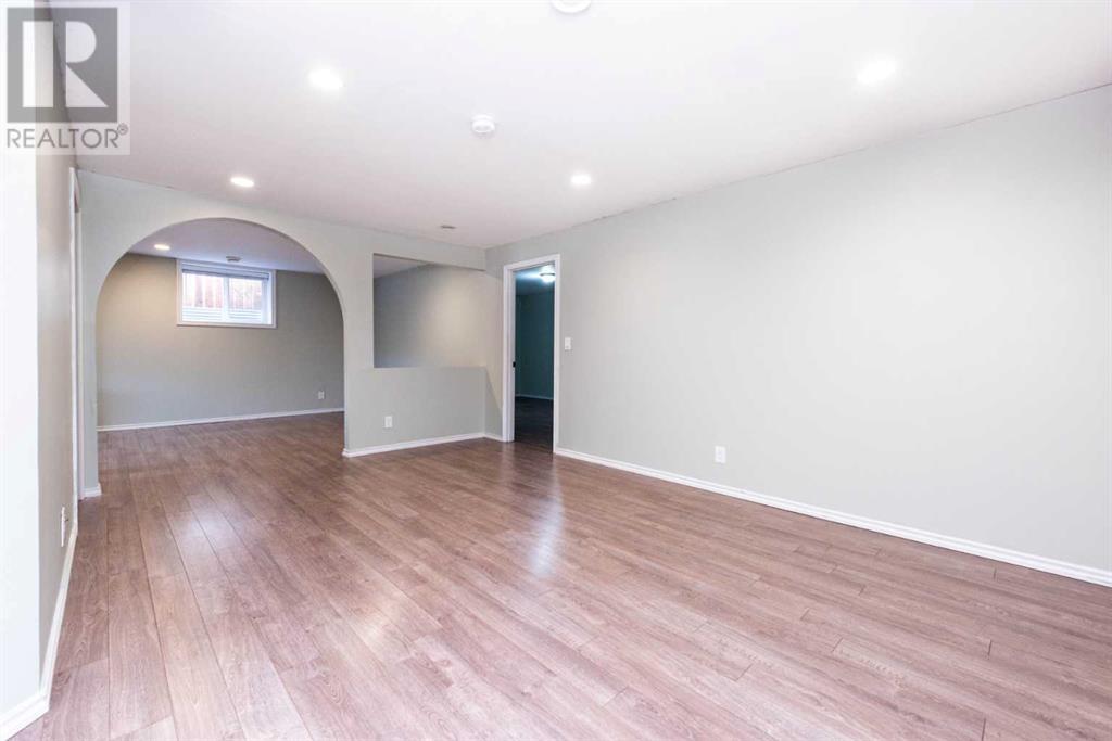 Single Family House Bungalow for Sale in  Templevale Road NE Temple Calgary 