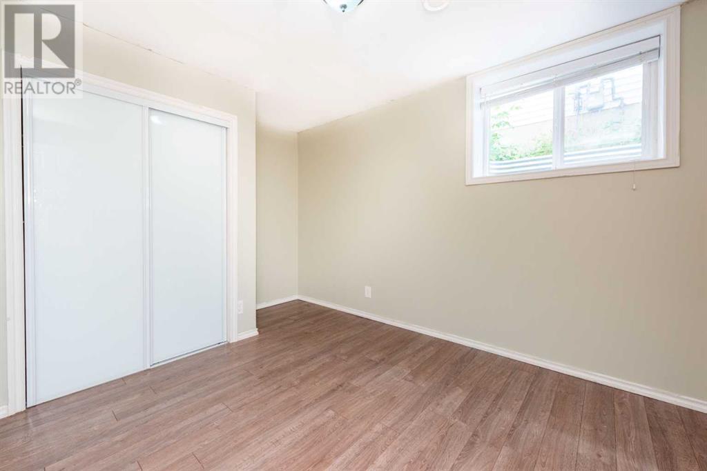 Single Family House Bungalow for Sale in  Templevale Road NE Temple Calgary 