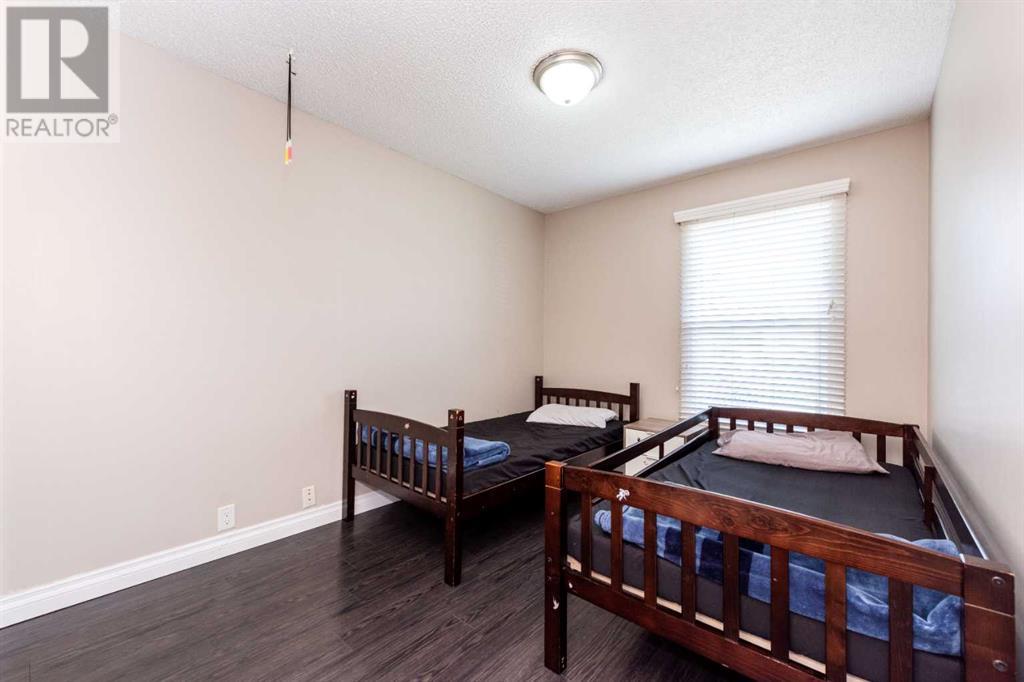 Single Family House Bungalow for Sale in  Templevale Road NE Temple Calgary 