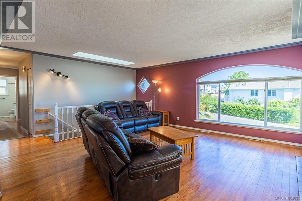 6091 Sierra Way, Nanaimo