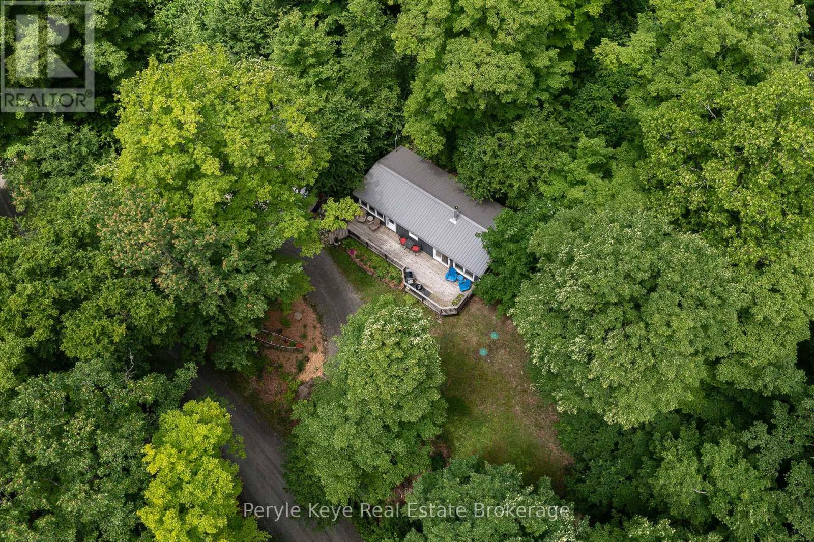 Photo 1 of 6 8 Brennan Circle, Huntsville ON