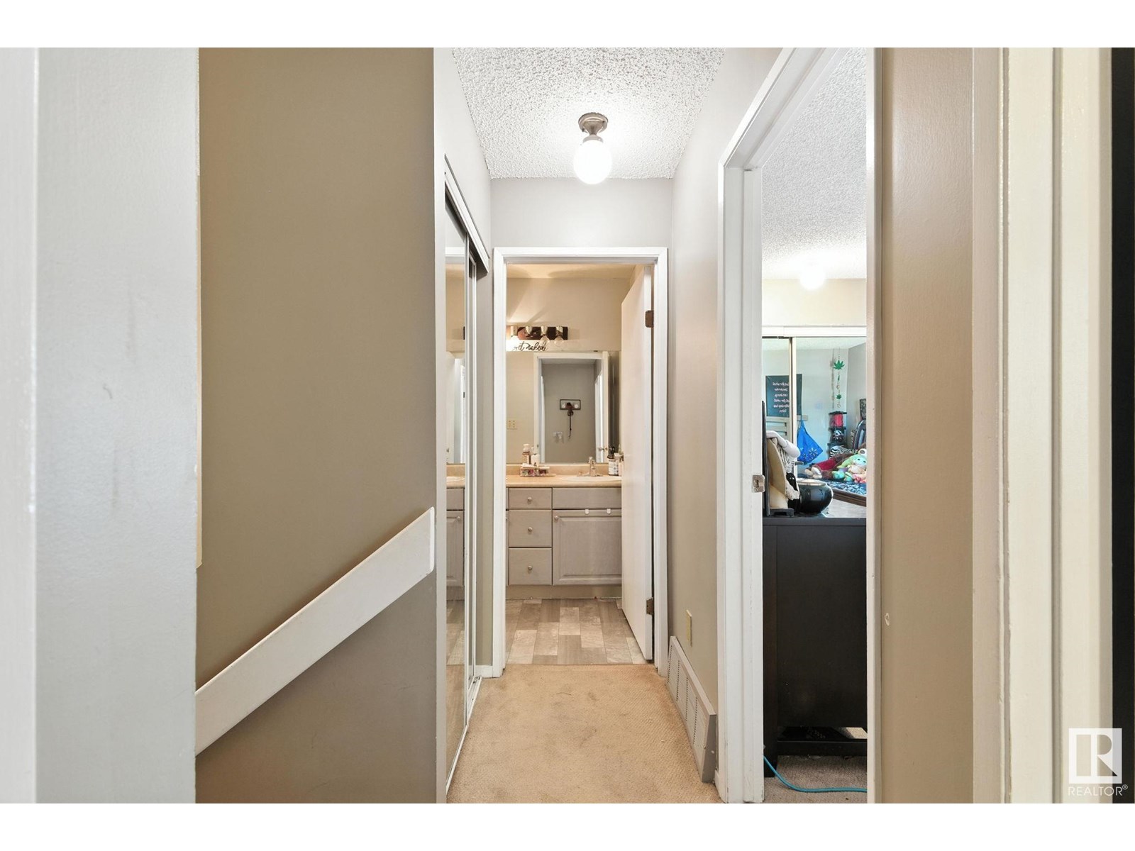 #9 1415 62 ST NW - Image 12