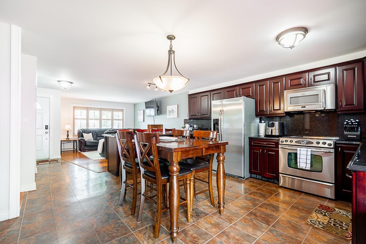 Photo 27 of 26440 28 A Avenue, Langley BC