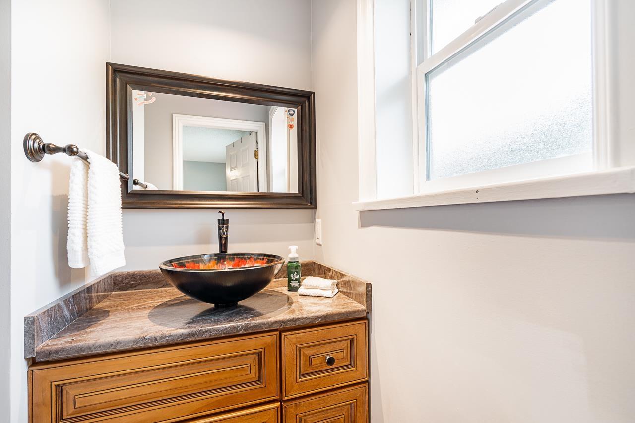 Photo 21 of 26440 28 A Avenue, Langley BC