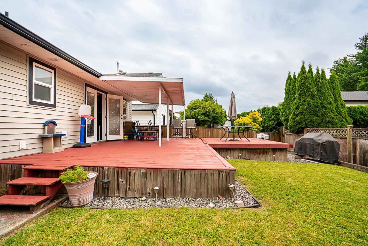 Photo 12 of 26440 28 A Avenue, Langley BC
