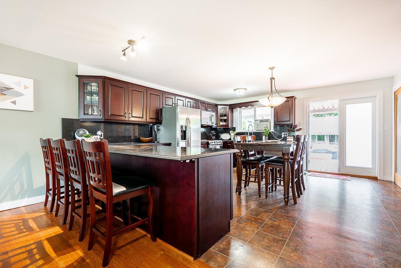 Photo 16 of 26440 28 A Avenue, Langley BC