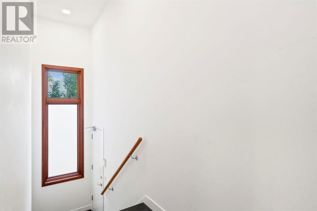 Single Family House for Sale in   Avenue NW West Hillhurst Calgary 