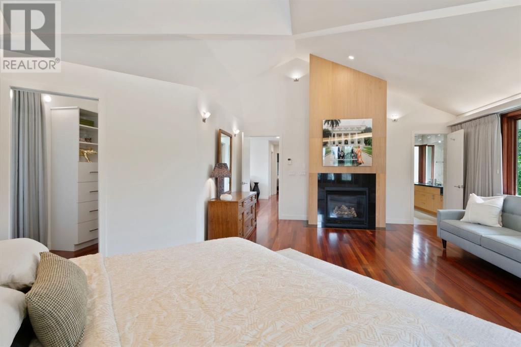Single Family House for Sale in   Avenue NW West Hillhurst Calgary 