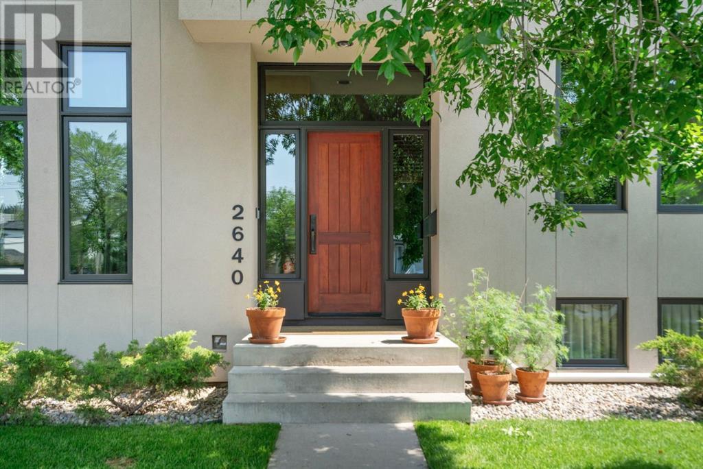 Single Family House for Sale in   Avenue NW West Hillhurst Calgary 