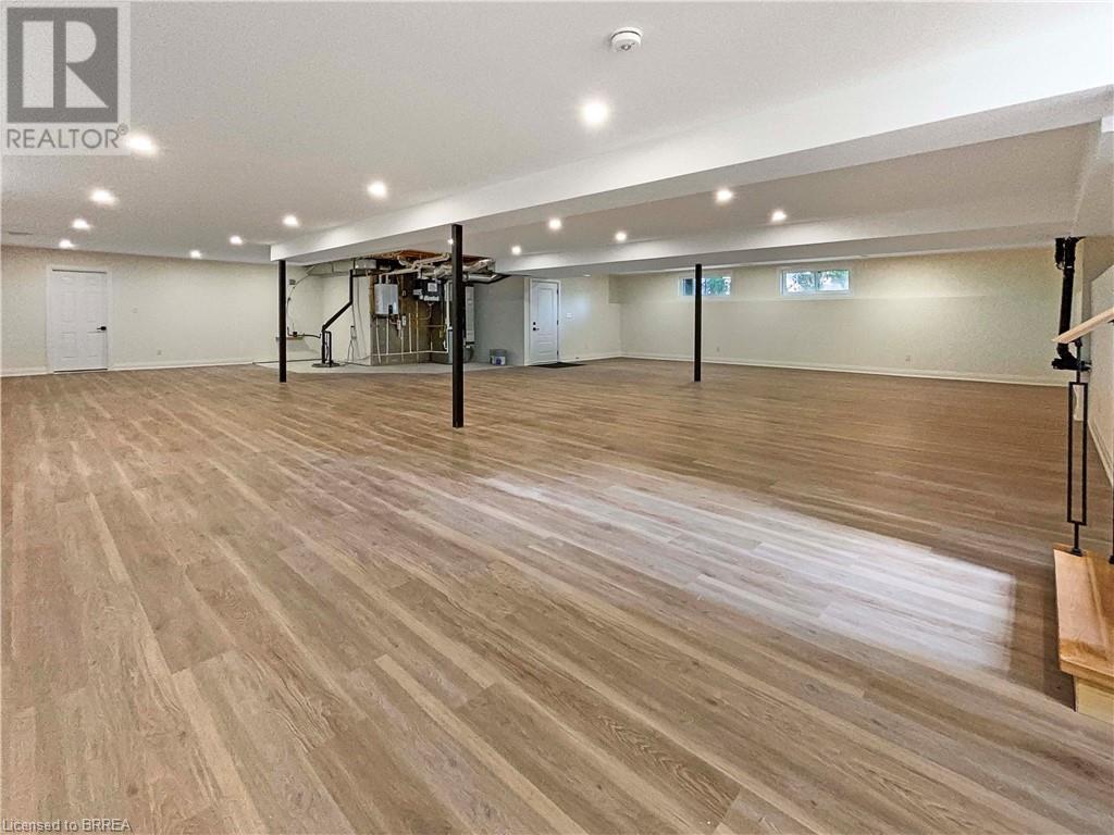 Photo 23 of 232 Ellis Avenue, Mount Pleasant ON