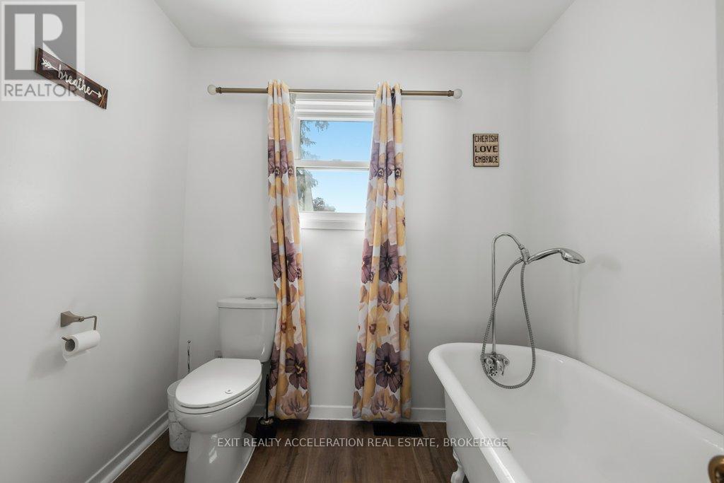Photo 27 of 359 Thomas Street, Deseronto ON