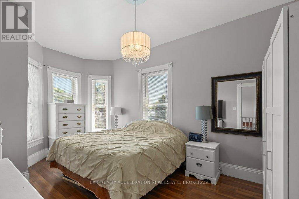 Photo 10 of 359 Thomas Street, Deseronto ON