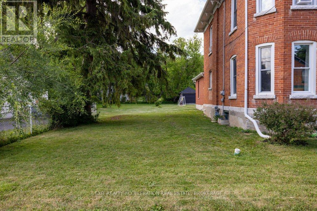 Photo 31 of 359 Thomas Street, Deseronto ON