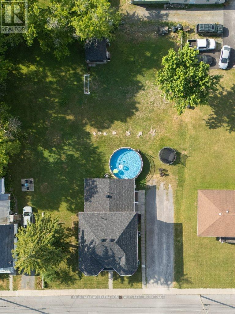 Photo 23 of 359 Thomas Street, Deseronto ON