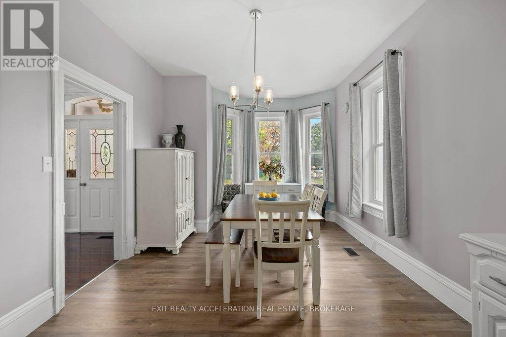 Photo 3 of 359 Thomas Street, Deseronto ON